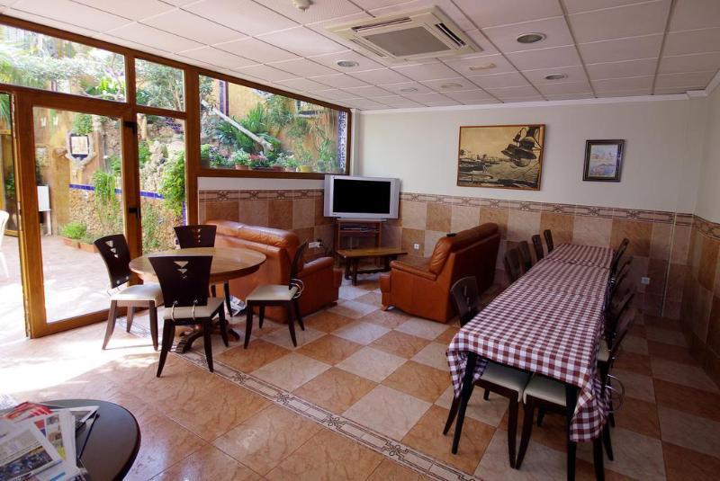 El Cami Hotel กัมบริลส์ ภายนอก รูปภาพ