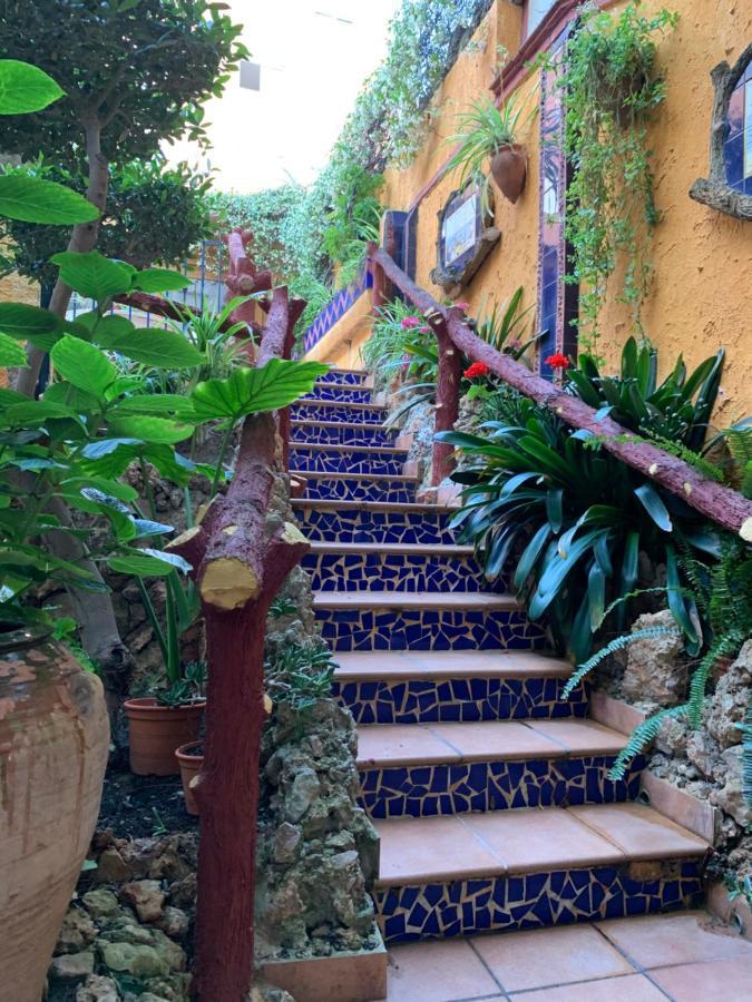 El Cami Hotel กัมบริลส์ ภายนอก รูปภาพ